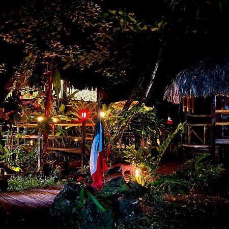 Cabanas Bambutan Palenque Bagian luar foto