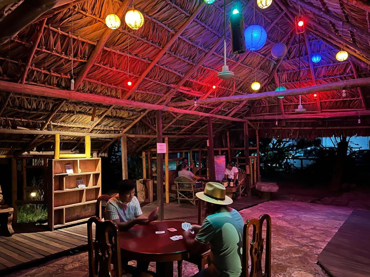 Cabanas Bambutan Palenque Bagian luar foto