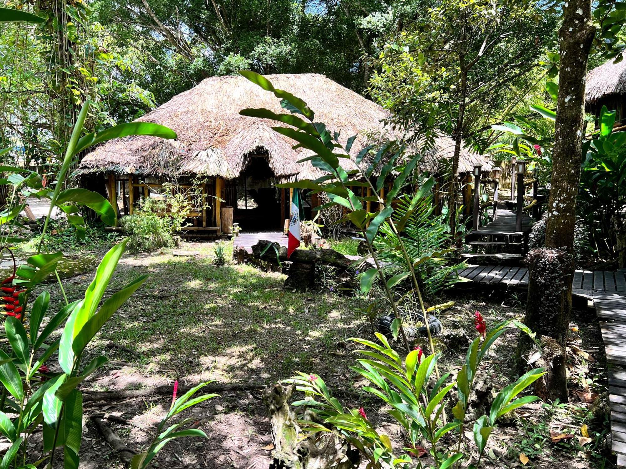 Cabanas Bambutan Palenque Ruang foto